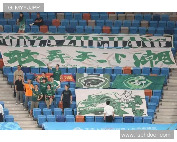 闪耀绿茵逐梦前行书写属于足球巨星的传奇篇章